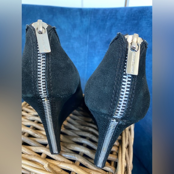 Michael Kors Black Suede Wedge Heels With Zipper Details - Picture 6 of 9